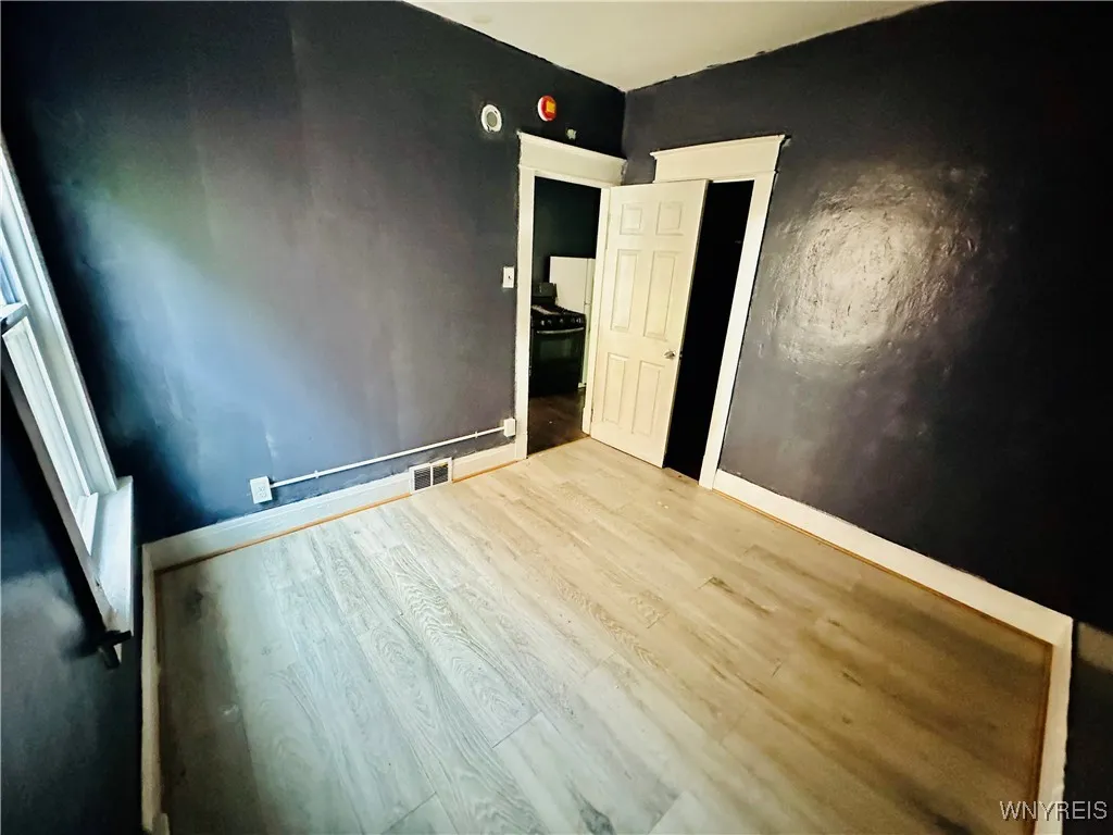 67 Holmes Street, Buffalo, New York 14207, Buffalo, New York 14207, 6 Bedrooms Bedrooms, ,2 BathroomsBathrooms,Residential,For Sale,67 Holmes Street, Buffalo, New York 14207,B1620553
