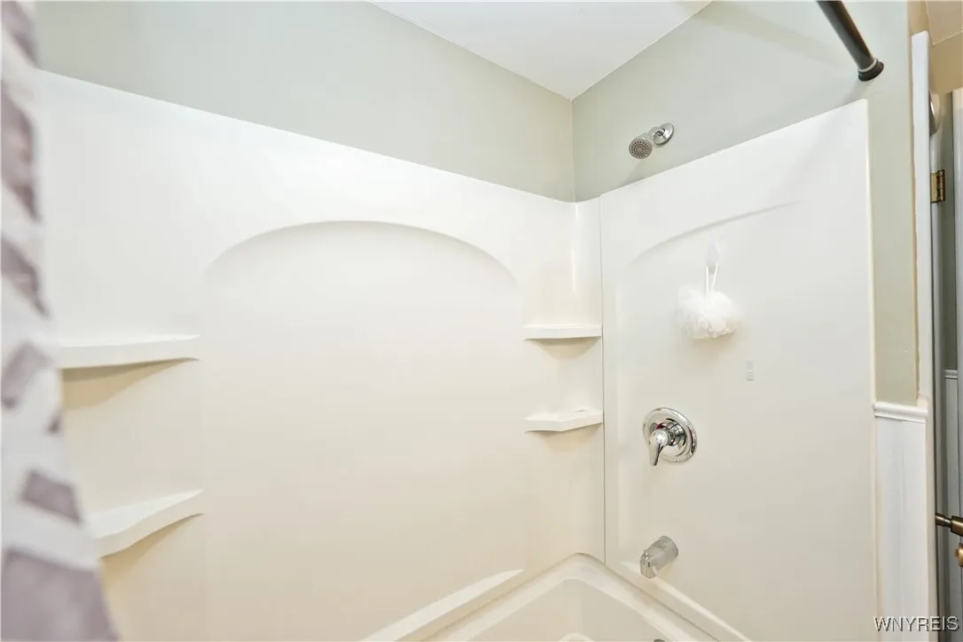 860 George Urban Boulevard, Cheektowaga, New York, Cheektowaga, New York 14225, 3 Bedrooms Bedrooms, 8 Rooms Rooms,2 BathroomsBathrooms,Residential,For Sale,860 George Urban Boulevard, Cheektowaga, New York ,B1619987