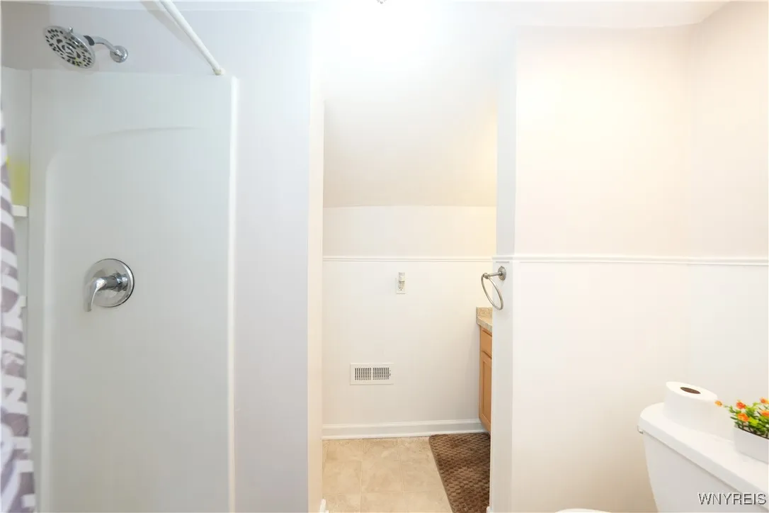 860 George Urban Boulevard, Cheektowaga, New York, Cheektowaga, New York 14225, 3 Bedrooms Bedrooms, 8 Rooms Rooms,2 BathroomsBathrooms,Residential,For Sale,860 George Urban Boulevard, Cheektowaga, New York ,B1619987