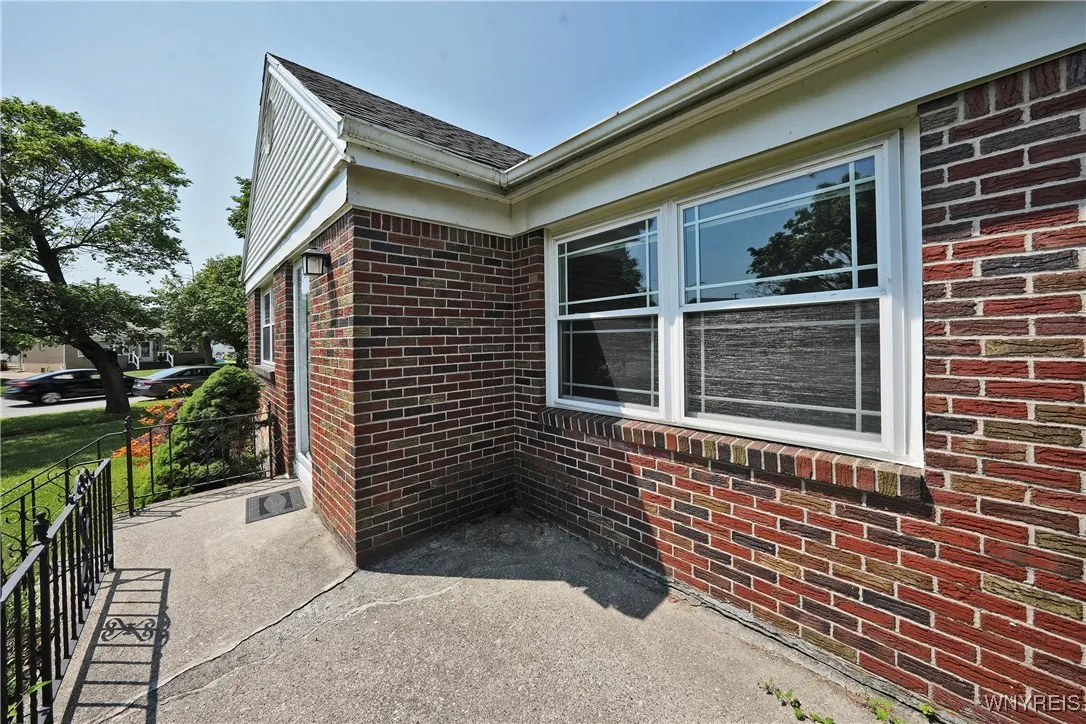 860 George Urban Boulevard, Cheektowaga, New York, Cheektowaga, New York 14225, 3 Bedrooms Bedrooms, 8 Rooms Rooms,2 BathroomsBathrooms,Residential,For Sale,860 George Urban Boulevard, Cheektowaga, New York ,B1619987