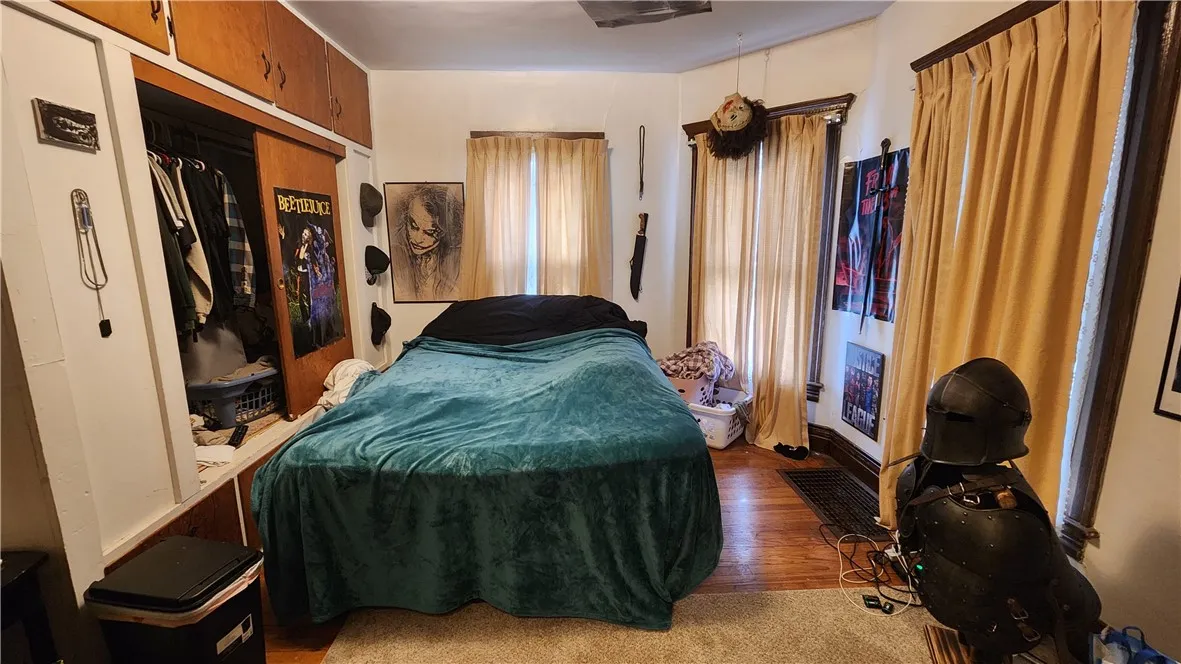 Apt 1- Bedroom