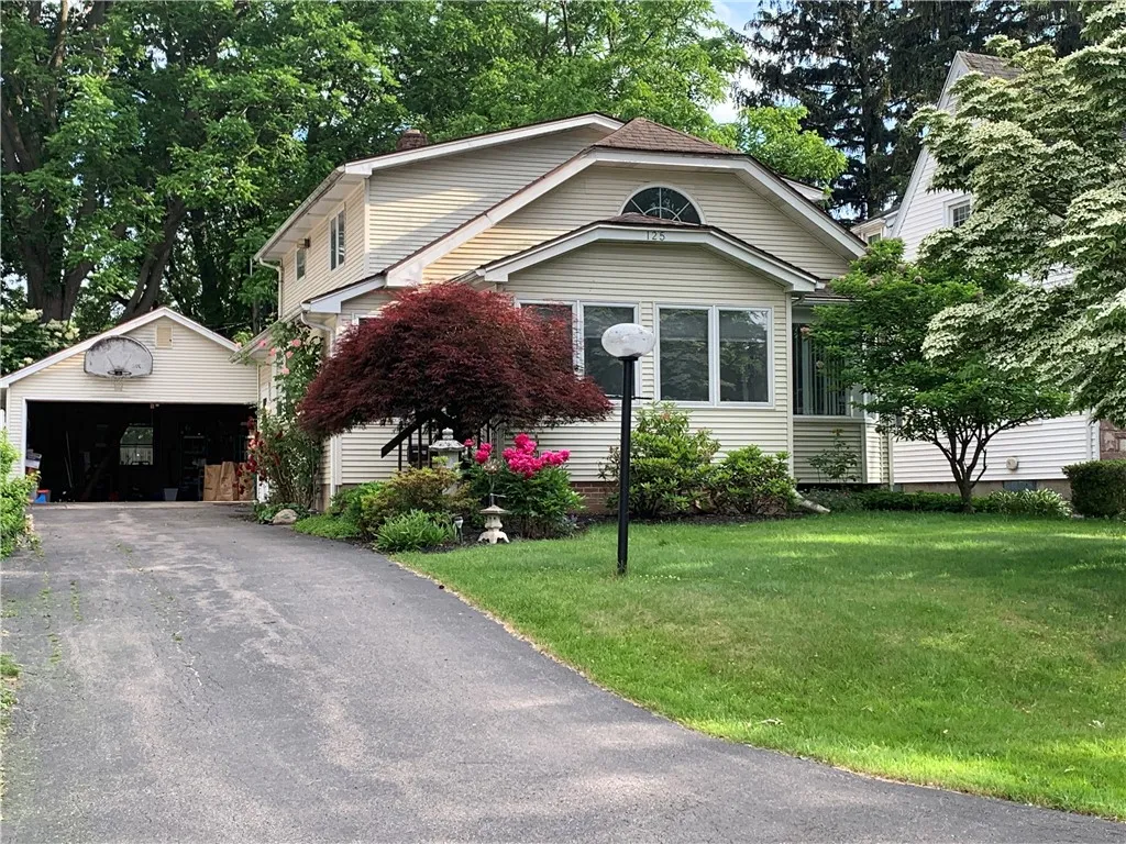 125 Sunset Drive, Brighton, New York 14618, Brighton, New York 14618, 3 Bedrooms Bedrooms, 7 Rooms Rooms,2 BathroomsBathrooms,Residential,For Sale,125 Sunset Drive, Brighton, New York 14618,R1615219