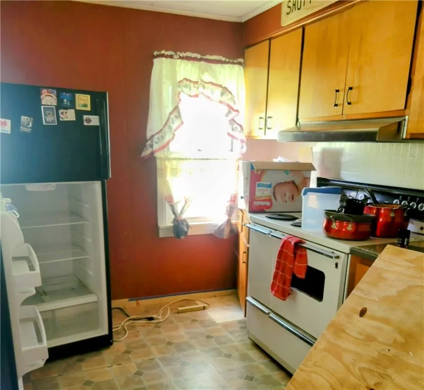 7644 State Highway 7, Maryland, New York 12116, Maryland, New York 12116, 3 Bedrooms Bedrooms, 8 Rooms Rooms,1 BathroomBathrooms,Residential,For Sale,7644 State Highway 7, Maryland, New York 12116,R1620480
