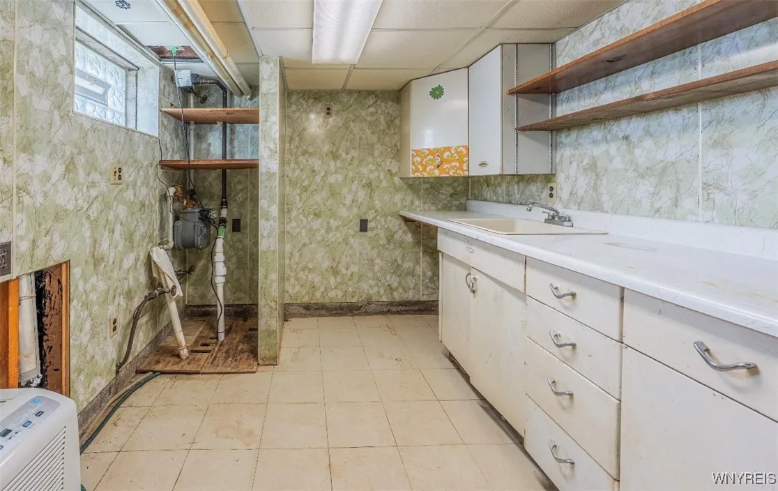 Basement Laundry Room
