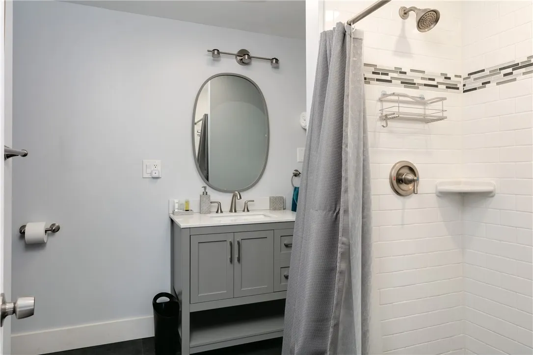 182 North Place, Corning City, New York 14830, Corning City, New York 14830, 4 Bedrooms Bedrooms, 7 Rooms Rooms,2 BathroomsBathrooms,Residential Lease,For Rent,182 North Place, Corning City, New York 14830,R1619851