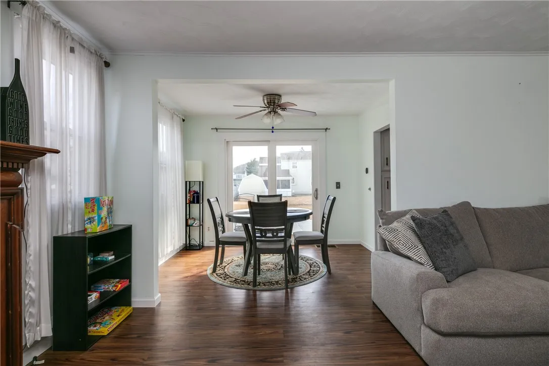 182 North Place, Corning City, New York 14830, Corning City, New York 14830, 4 Bedrooms Bedrooms, 7 Rooms Rooms,2 BathroomsBathrooms,Residential Lease,For Rent,182 North Place, Corning City, New York 14830,R1619851