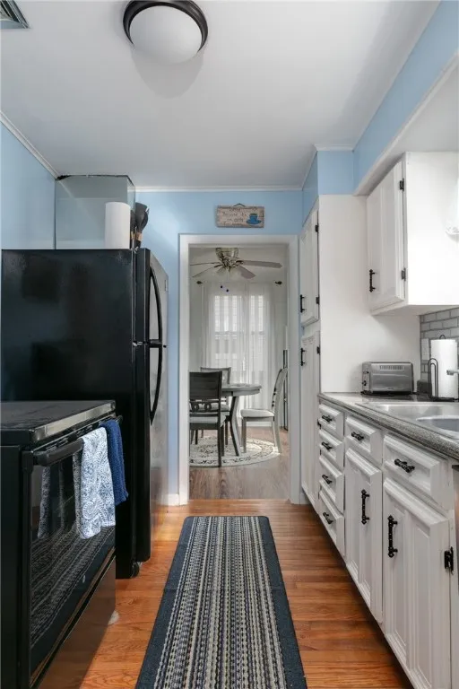 182 North Place, Corning City, New York 14830, Corning City, New York 14830, 4 Bedrooms Bedrooms, 7 Rooms Rooms,2 BathroomsBathrooms,Residential Lease,For Rent,182 North Place, Corning City, New York 14830,R1619851