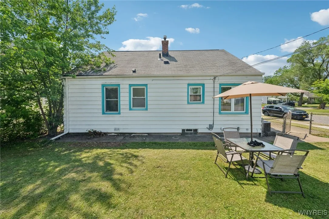 167 Somerville Avenue, Tonawanda, New York 14150, Tonawanda, New York 14150, 3 Bedrooms Bedrooms, 6 Rooms Rooms,1 BathroomBathrooms,Residential,For Sale,167 Somerville Avenue, Tonawanda, New York 14150,B1618261