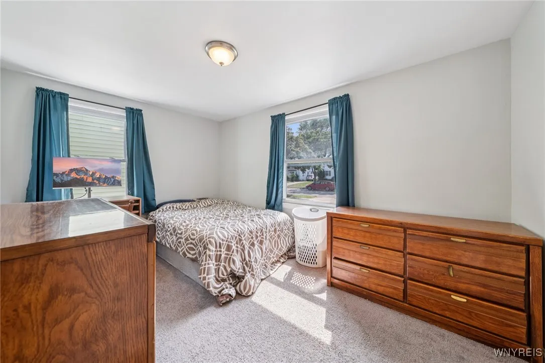 167 Somerville Avenue, Tonawanda, New York 14150, Tonawanda, New York 14150, 3 Bedrooms Bedrooms, 6 Rooms Rooms,1 BathroomBathrooms,Residential,For Sale,167 Somerville Avenue, Tonawanda, New York 14150,B1618261