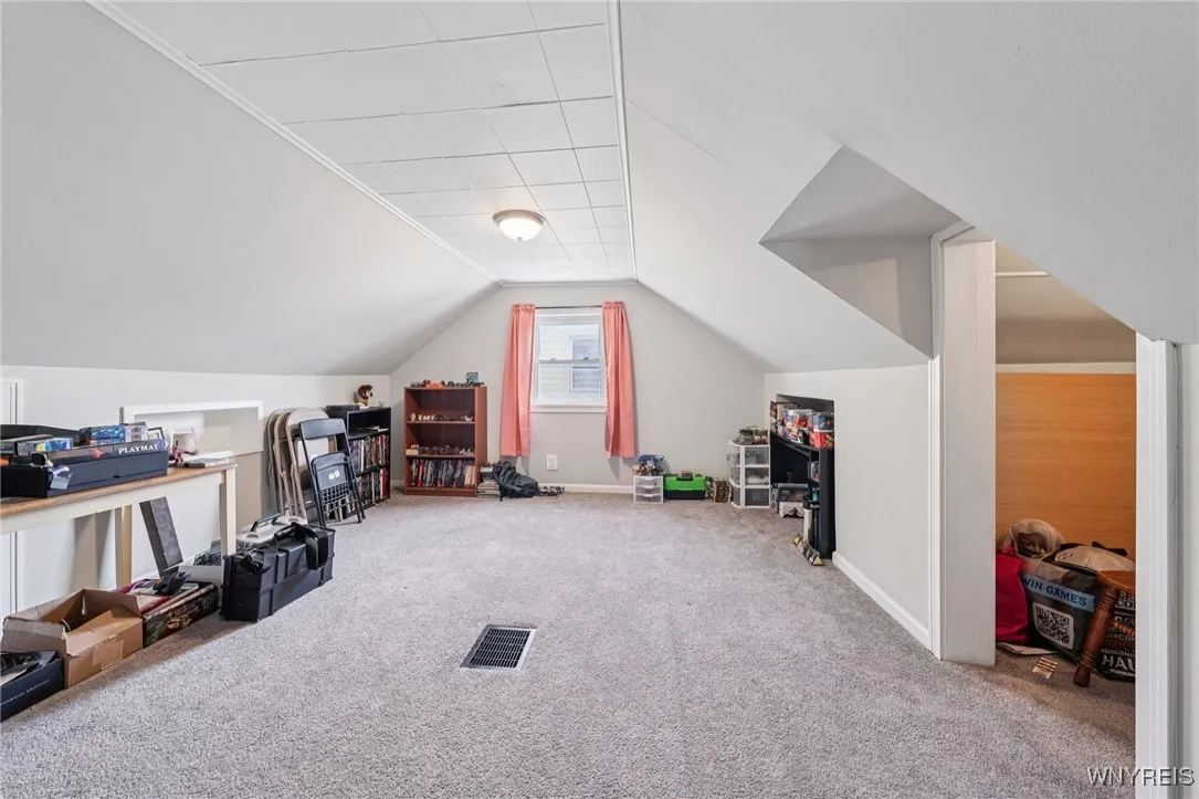 167 Somerville Avenue, Tonawanda, New York 14150, Tonawanda, New York 14150, 3 Bedrooms Bedrooms, 6 Rooms Rooms,1 BathroomBathrooms,Residential,For Sale,167 Somerville Avenue, Tonawanda, New York 14150,B1618261