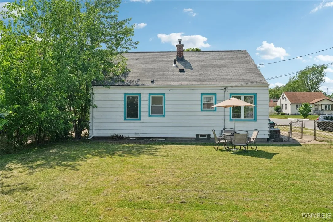 167 Somerville Avenue, Tonawanda, New York 14150, Tonawanda, New York 14150, 3 Bedrooms Bedrooms, 6 Rooms Rooms,1 BathroomBathrooms,Residential,For Sale,167 Somerville Avenue, Tonawanda, New York 14150,B1618261