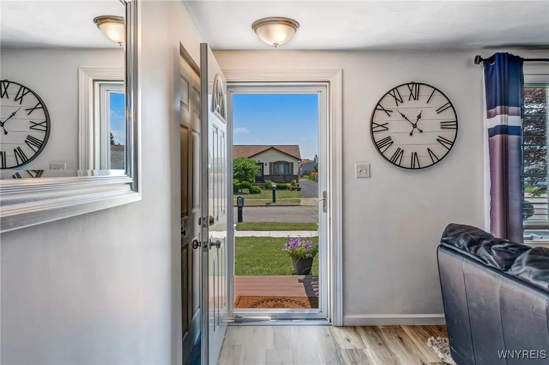 1416 99th Street, Niagara Falls, New York 14304, Niagara Falls, New York 14304, 3 Bedrooms Bedrooms, 8 Rooms Rooms,1 BathroomBathrooms,Residential,Closed,1416 99th Street, Niagara Falls, New York 14304,0,B1620364