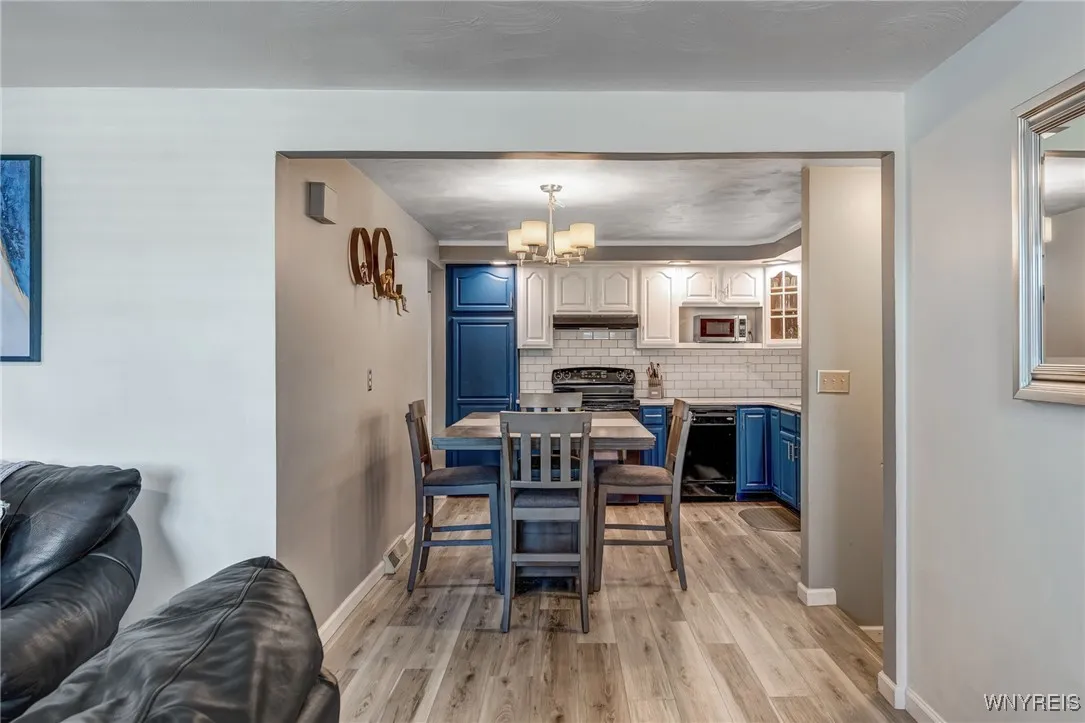 1416 99th Street, Niagara Falls, New York 14304, Niagara Falls, New York 14304, 3 Bedrooms Bedrooms, 8 Rooms Rooms,1 BathroomBathrooms,Residential,Closed,1416 99th Street, Niagara Falls, New York 14304,0,B1620364