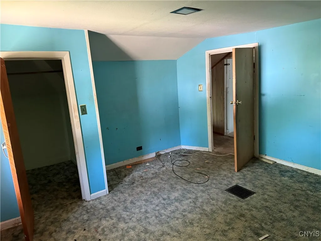 211 W Park Street, Lenox, New York 13032, Lenox, New York 13032, 4 Bedrooms Bedrooms, 11 Rooms Rooms,2 BathroomsBathrooms,Residential,For Sale,211 W Park Street, Lenox, New York 13032,S1620448
