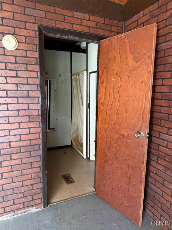 211 W Park Street, Lenox, New York 13032, Lenox, New York 13032, 4 Bedrooms Bedrooms, 11 Rooms Rooms,2 BathroomsBathrooms,Residential,For Sale,211 W Park Street, Lenox, New York 13032,S1620448
