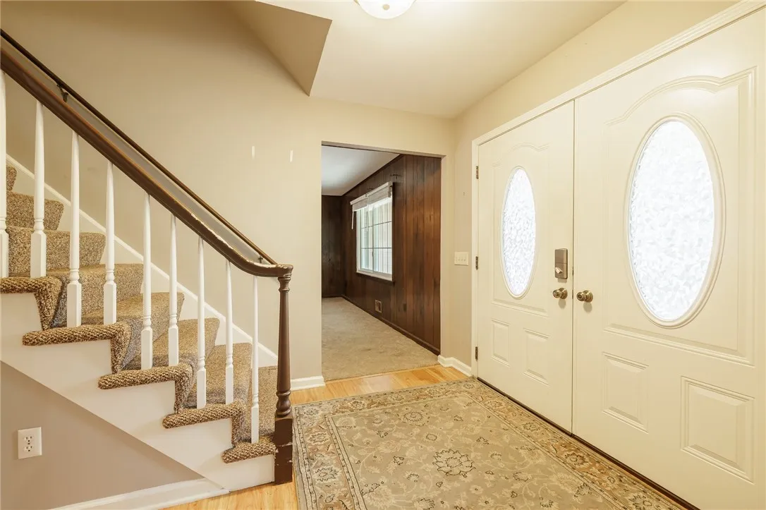 288 Brooksboro Dr Drive, Webster, New York 14580, Webster, New York 14580, 5 Bedrooms Bedrooms, 10 Rooms Rooms,3 BathroomsBathrooms,Residential,For Sale,288 Brooksboro Dr Drive, Webster, New York 14580,R1620661