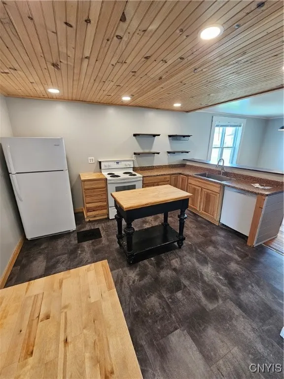 9782 State Route 12, Denmark, New York 13626, Denmark, New York 13626, 4 Bedrooms Bedrooms, 8 Rooms Rooms,2 BathroomsBathrooms,Residential Lease,For Rent,9782 State Route 12, Denmark, New York 13626,S1620669