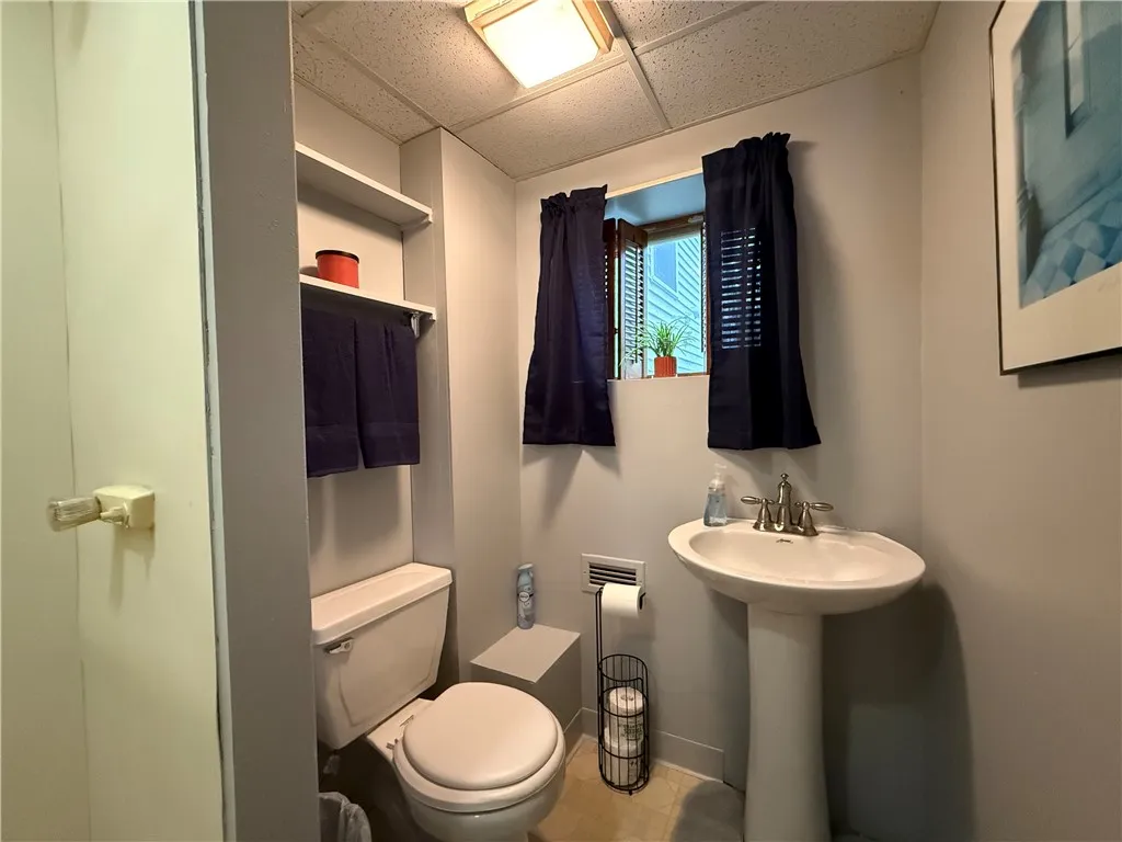 23 Speer Drive, Corning, New York 14830, Corning, New York 14830, 3 Bedrooms Bedrooms, 10 Rooms Rooms,2 BathroomsBathrooms,Residential,For Sale,23 Speer Drive, Corning, New York 14830,R1620453
