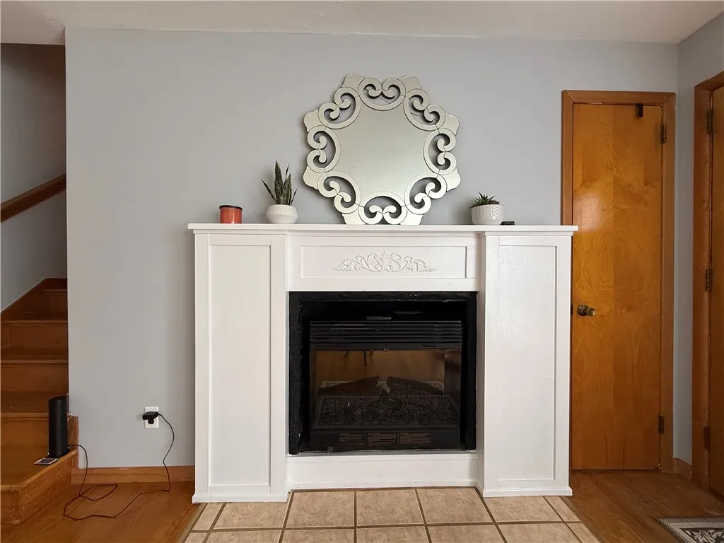 23 Speer Drive, Corning, New York 14830, Corning, New York 14830, 3 Bedrooms Bedrooms, 10 Rooms Rooms,2 BathroomsBathrooms,Residential,For Sale,23 Speer Drive, Corning, New York 14830,R1620453
