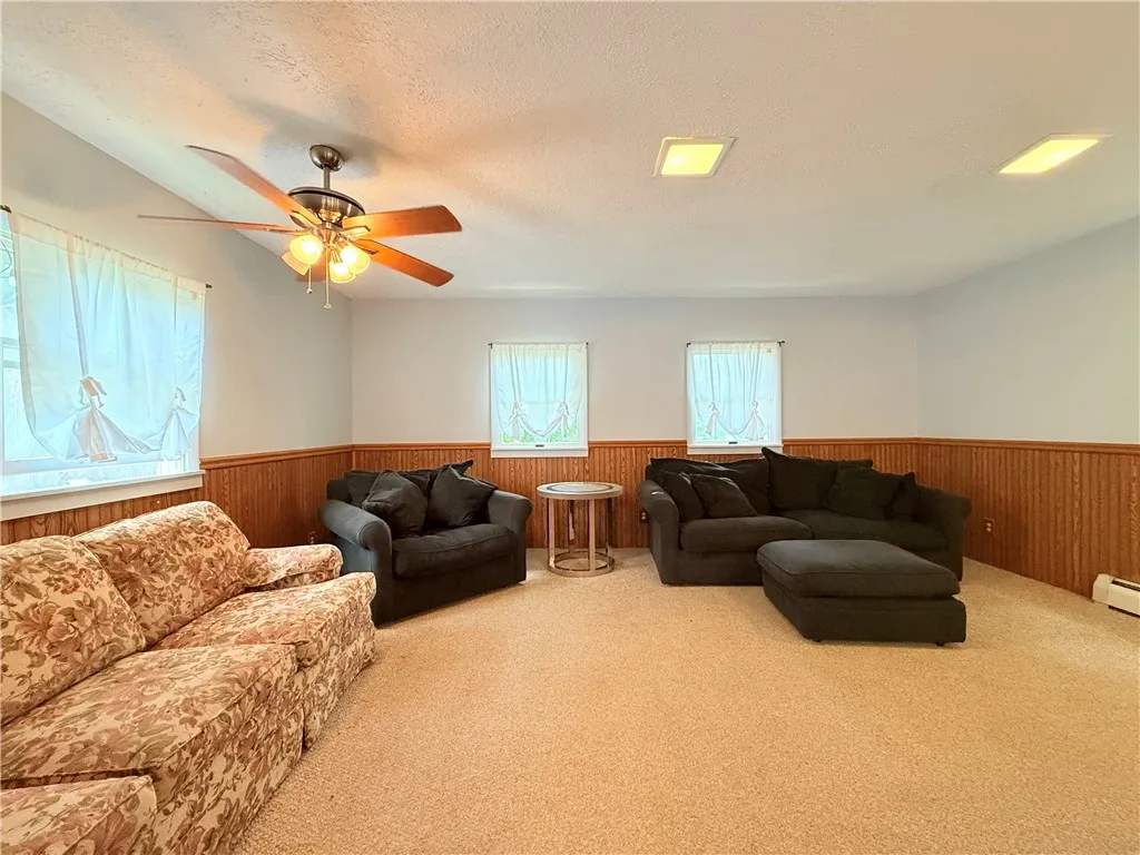 23 Speer Drive, Corning, New York 14830, Corning, New York 14830, 3 Bedrooms Bedrooms, 10 Rooms Rooms,2 BathroomsBathrooms,Residential,For Sale,23 Speer Drive, Corning, New York 14830,R1620453