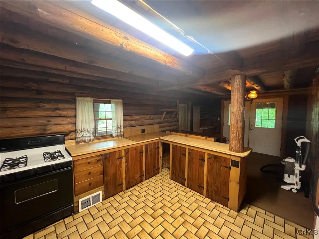 315 County Route 23, Constantia, New York 13044, Constantia, New York 13044, 3 Bedrooms Bedrooms, 9 Rooms Rooms,2 BathroomsBathrooms,Residential,Closed,315 County Route 23, Constantia, New York 13044,0,S1619802