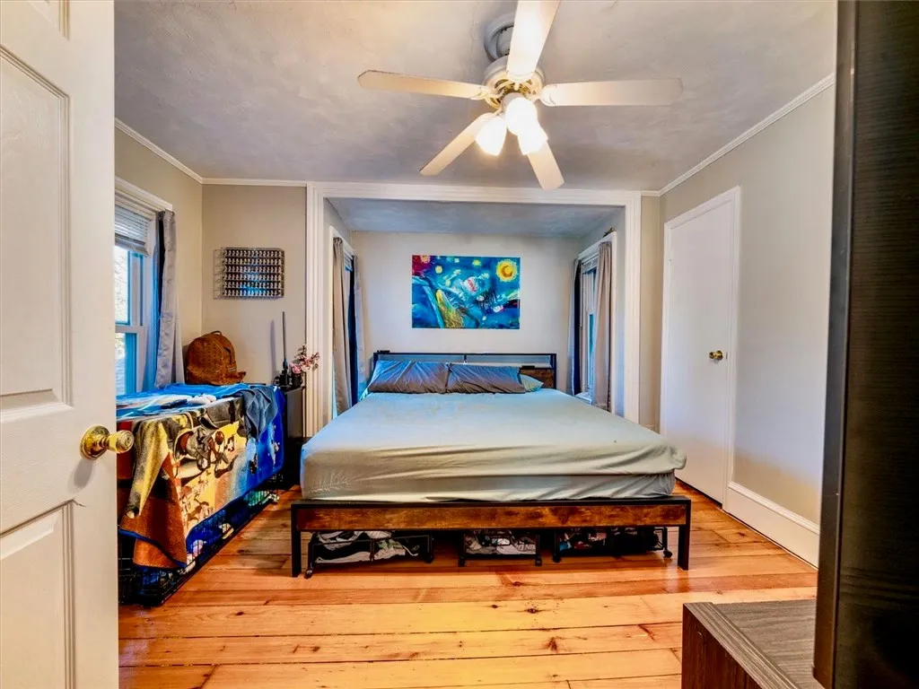 Rear 4 Bedroom Unit Bedroom 2