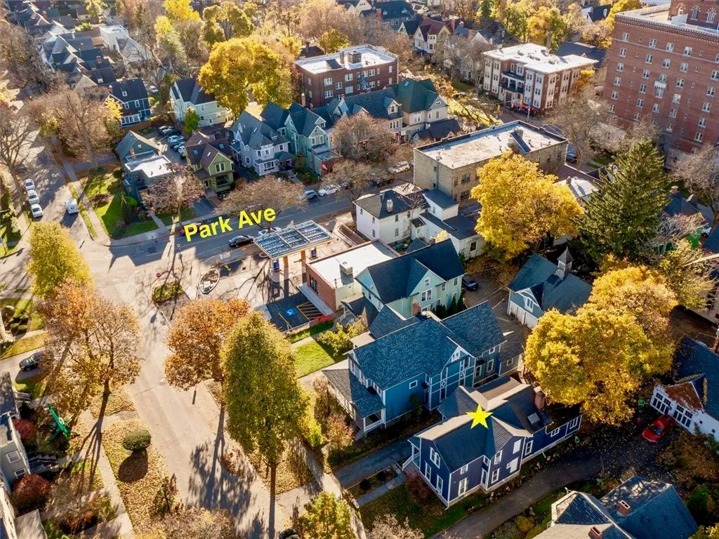 Two houses away from Park Avenue