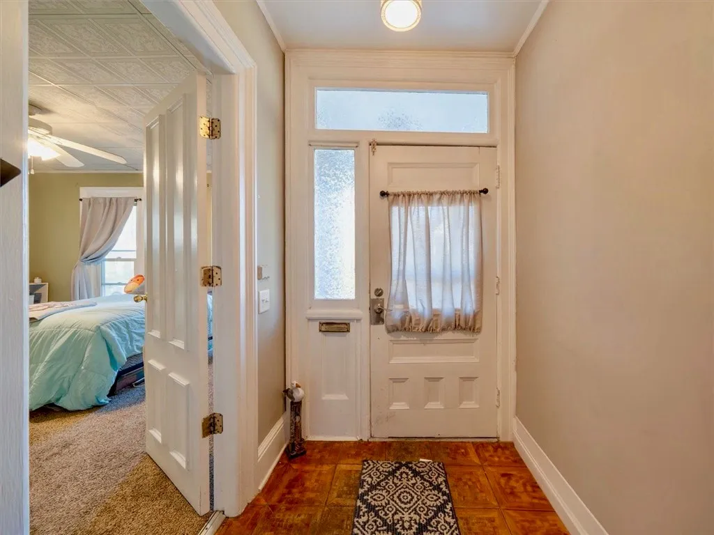 Front 1 Bedroom Unit Entry