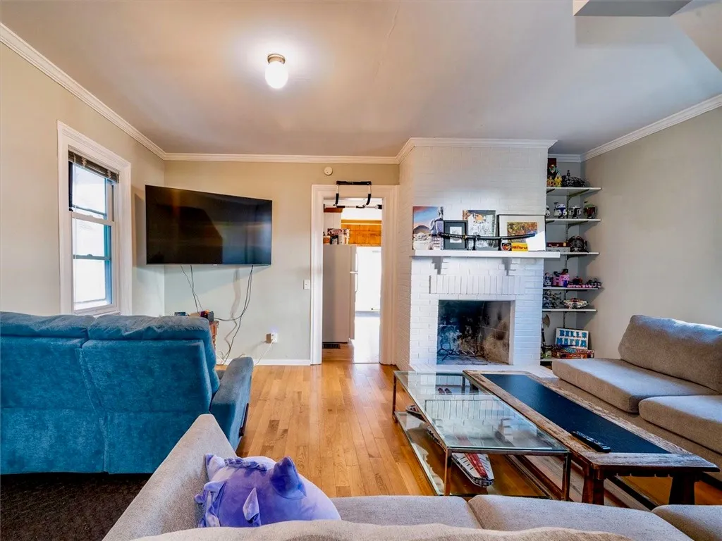 Rear 4 Bedroom Unit Great Room