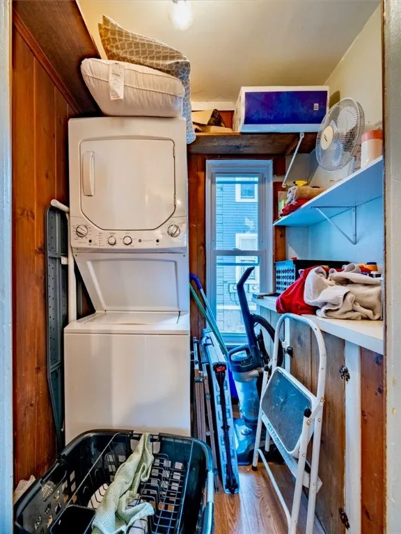 Rear 4 Bedroom Unit Laundry