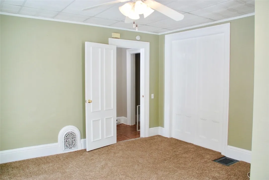 Front 1 Bedroom Unit Large Bedroom