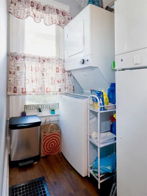 Front 1 Bedroom Unit Laundry