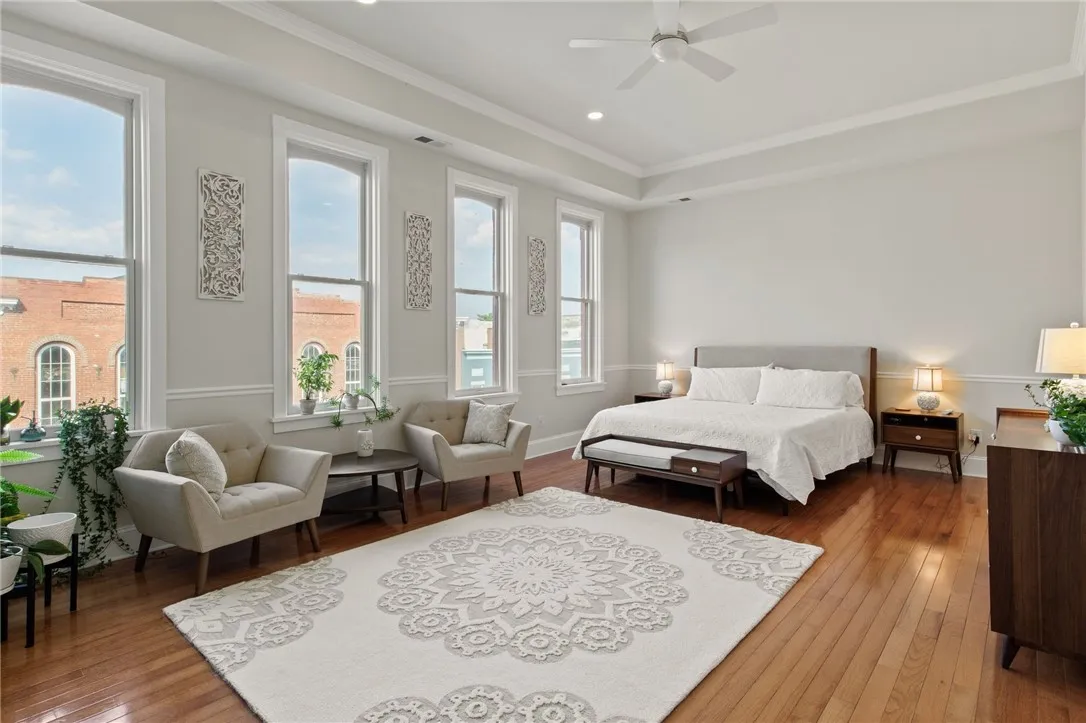 Primary suite