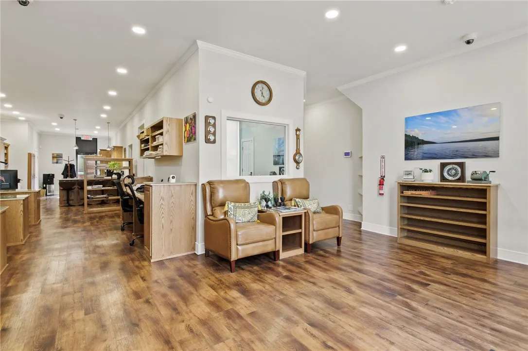Commercial space -1st floor