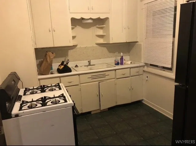 83 Custer Street, Buffalo, New York 14214, Buffalo, New York 14214, 4 Bedrooms Bedrooms, 7 Rooms Rooms,1 BathroomBathrooms,Residential,For Sale,83 Custer Street, Buffalo, New York 14214,B1619748
