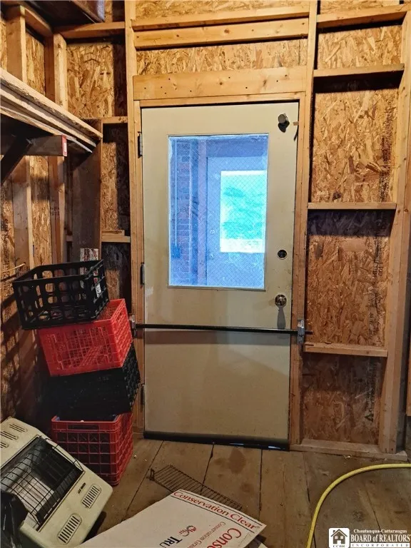 Back/Lower Level Entry