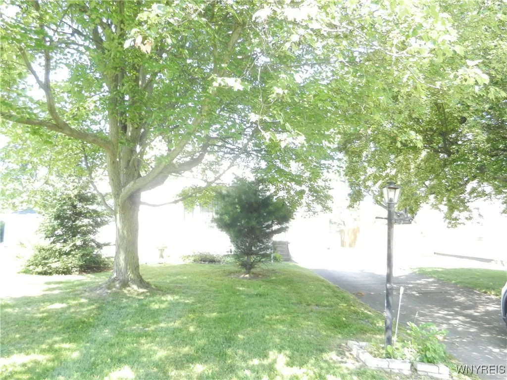 3704 Grafton Avenue, Hamburg, New York 14219, Hamburg, New York 14219, 2 Bedrooms Bedrooms, 6 Rooms Rooms,1 BathroomBathrooms,Residential,Closed,3704 Grafton Avenue, Hamburg, New York 14219,0,B1620385