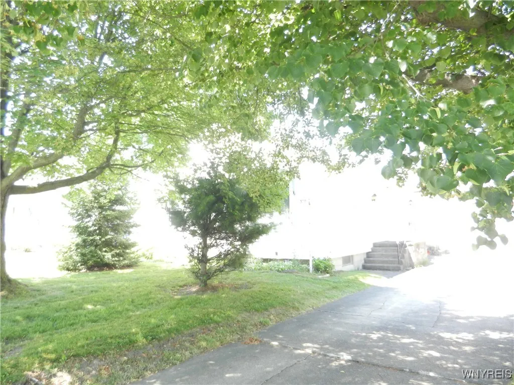 3704 Grafton Avenue, Hamburg, New York 14219, Hamburg, New York 14219, 2 Bedrooms Bedrooms, 6 Rooms Rooms,1 BathroomBathrooms,Residential,Closed,3704 Grafton Avenue, Hamburg, New York 14219,0,B1620385