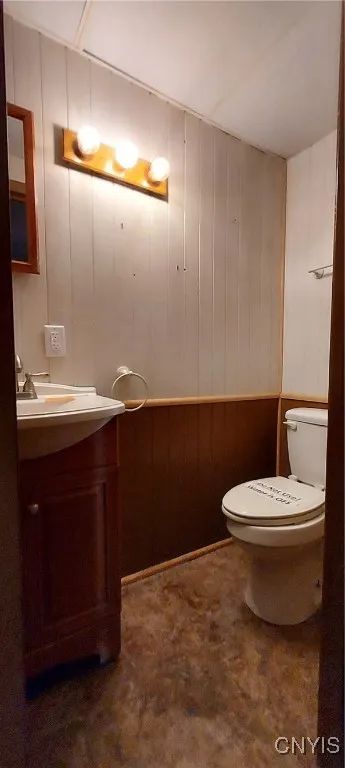 318 North California Avenue, Watertown City, New Y, Watertown City, New York 13601, 5 Bedrooms Bedrooms, 9 Rooms Rooms,1 BathroomBathrooms,Residential,For Sale,318 North California Avenue, Watertown City, New Y,0,S1620695