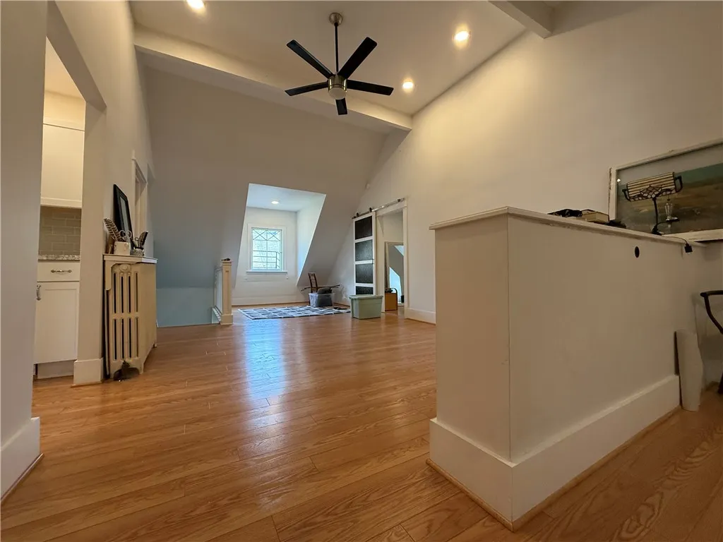 1036 Monroe Avenue, Rochester, New York 14620, Rochester, New York 14620, 1 Bedroom Bedrooms, 5 Rooms Rooms,1 BathroomBathrooms,Residential Lease,For Rent,1036 Monroe Avenue, Rochester, New York 14620,R1620698