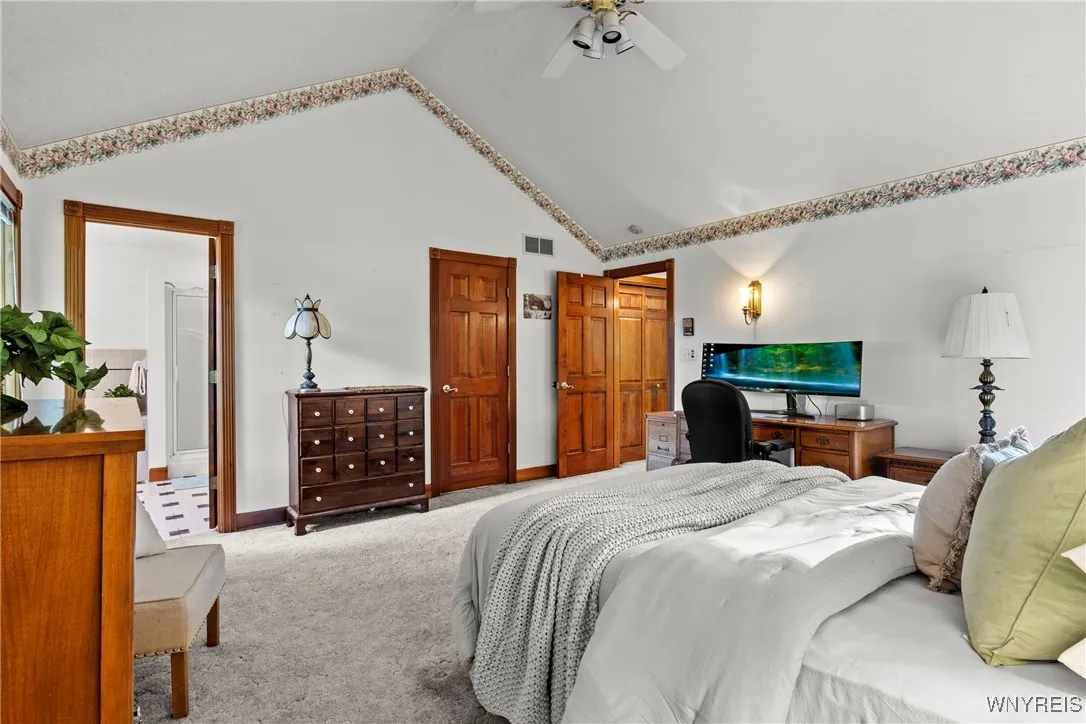950 East Robinson Street, North Tonawanda, New Yor, North Tonawanda, New York 14120, 2 Bedrooms Bedrooms, 5 Rooms Rooms,2 BathroomsBathrooms,Residential,For Sale,950 East Robinson Street, North Tonawanda, New Yor,B1620442