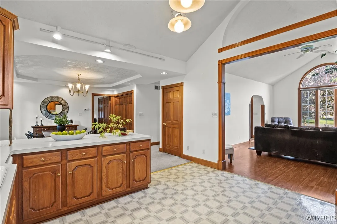 950 East Robinson Street, North Tonawanda, New Yor, North Tonawanda, New York 14120, 2 Bedrooms Bedrooms, 5 Rooms Rooms,2 BathroomsBathrooms,Residential,For Sale,950 East Robinson Street, North Tonawanda, New Yor,B1620442