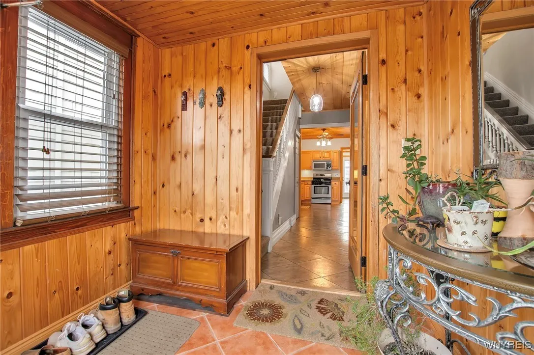 2831 South Park Avenue, Lackawanna, New York 14218, Lackawanna, New York 14218, 3 Bedrooms Bedrooms, 9 Rooms Rooms,2 BathroomsBathrooms,Residential,For Sale,2831 South Park Avenue, Lackawanna, New York 14218,B1620696
