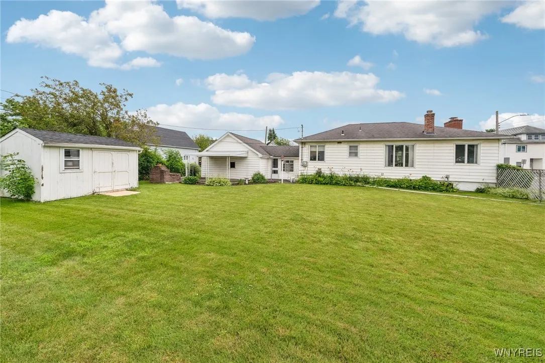 66 Gierlach Street, Cheektowaga, New York 14212, Cheektowaga, New York 14212, 2 Bedrooms Bedrooms, 5 Rooms Rooms,1 BathroomBathrooms,Residential,Closed,66 Gierlach Street, Cheektowaga, New York 14212,0,B1619088