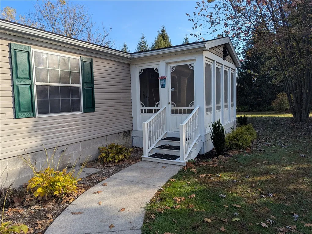 14671 Lime Kiln Road, Barre, New York 14411, Barre, New York 14411, 3 Bedrooms Bedrooms, 5 Rooms Rooms,2 BathroomsBathrooms,Residential,For Sale,14671 Lime Kiln Road, Barre, New York 14411,0,R1620728