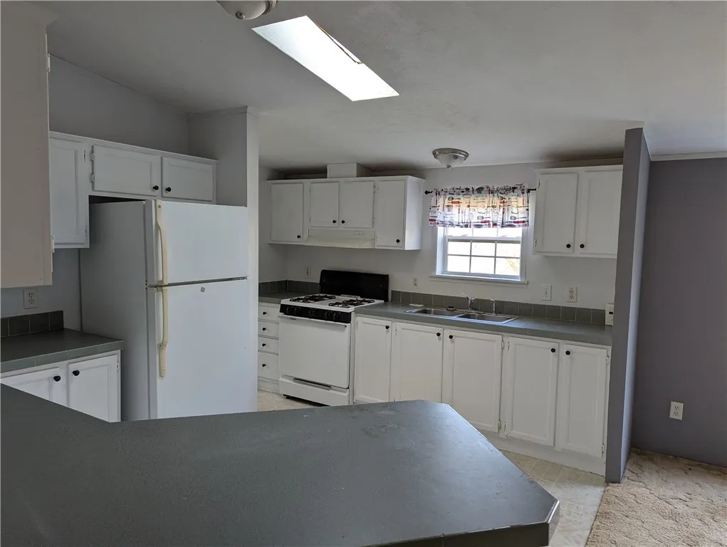 14671 Lime Kiln Road, Barre, New York 14411, Barre, New York 14411, 3 Bedrooms Bedrooms, 5 Rooms Rooms,2 BathroomsBathrooms,Residential,For Sale,14671 Lime Kiln Road, Barre, New York 14411,0,R1620728