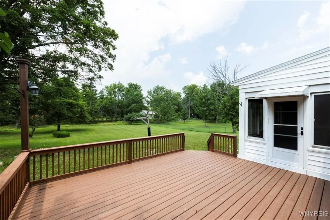 356 Union Road, West Seneca, New York 14224, West Seneca, New York 14224, 4 Bedrooms Bedrooms, 7 Rooms Rooms,1 BathroomBathrooms,Residential,For Sale,356 Union Road, West Seneca, New York 14224,B1620314