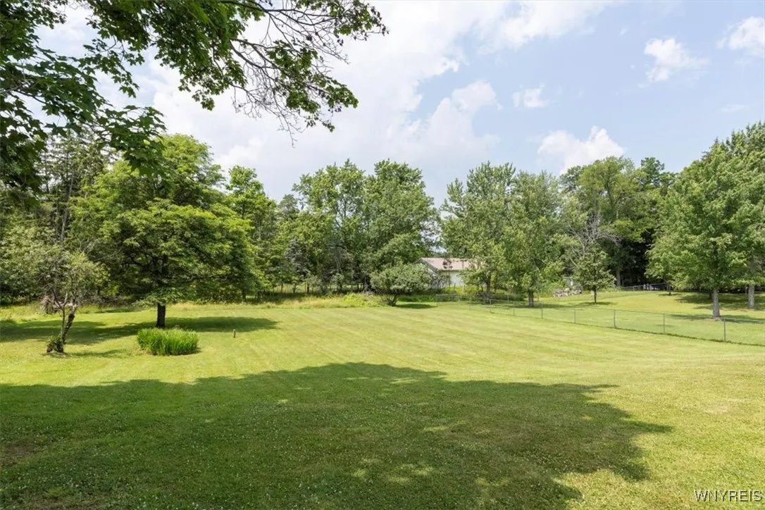 356 Union Road, West Seneca, New York 14224, West Seneca, New York 14224, 4 Bedrooms Bedrooms, 7 Rooms Rooms,1 BathroomBathrooms,Residential,For Sale,356 Union Road, West Seneca, New York 14224,B1620314