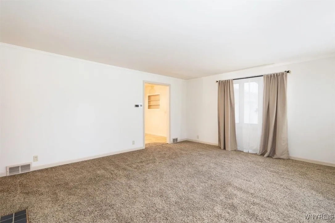 356 Union Road, West Seneca, New York 14224, West Seneca, New York 14224, 4 Bedrooms Bedrooms, 7 Rooms Rooms,1 BathroomBathrooms,Residential,For Sale,356 Union Road, West Seneca, New York 14224,B1620314