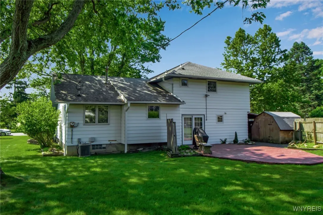 22 Eaglebrook Drive, Orchard Park, New York 14224, Orchard Park, New York 14224, 3 Bedrooms Bedrooms, 8 Rooms Rooms,2 BathroomsBathrooms,Residential,For Sale,22 Eaglebrook Drive, Orchard Park, New York 14224,B1620503